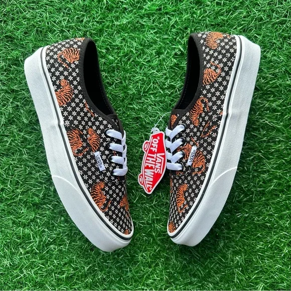 Vans Authentic Tiger Floral Black White - Picture 6 of 9